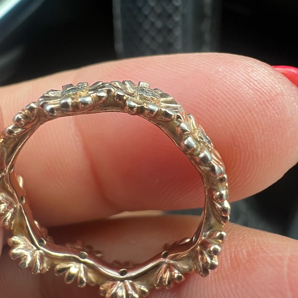Pandora Gold and Silver Daisy Ring - Picture 15 of 15